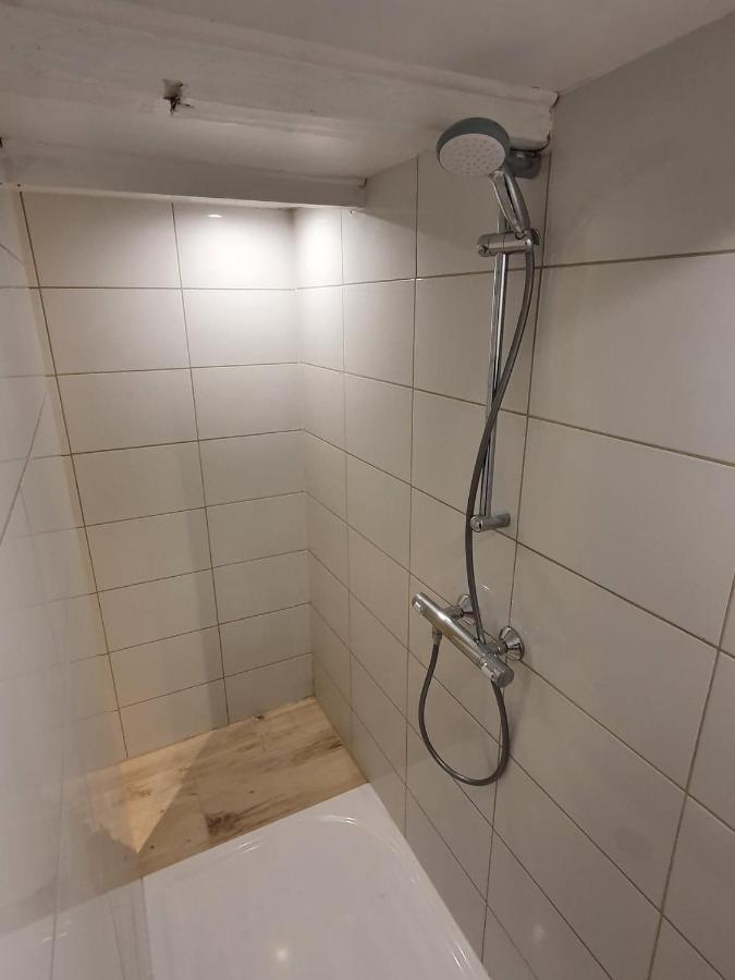 Logement Chaleureux Avec Parking Gratuit Oyre Exterior photo